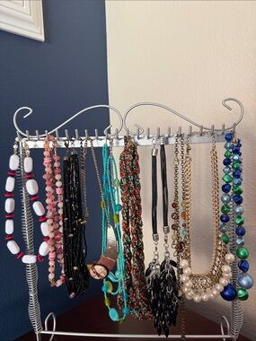 Siet of 10 Necklaces (stand not included)